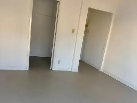 Depto Tipo Casa en Alquiler de 3 ambientes