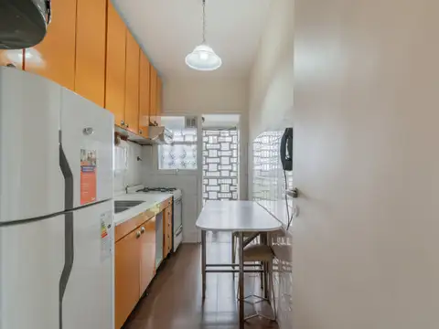 Dr. Melo 4400 , Piso 7