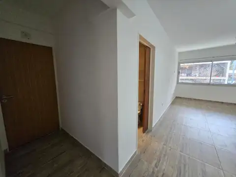 Galicia 700, Piso 1
