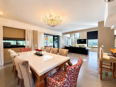 Casa en Venta al Este