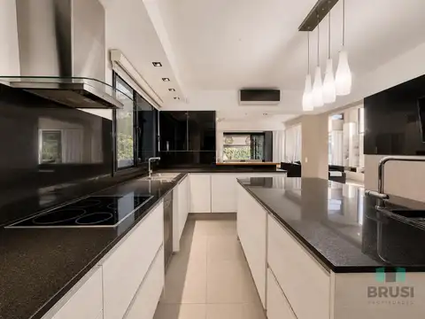Casa en Venta al Este