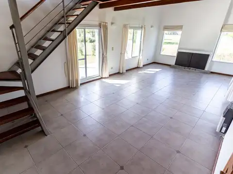 Casa en Alquiler en La Carolina, $ 1.100.000