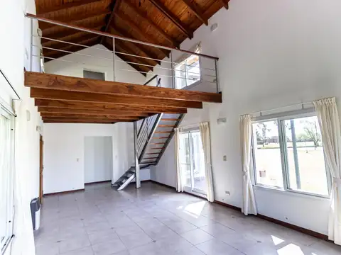 Casa en Alquiler de 3 dormitorios