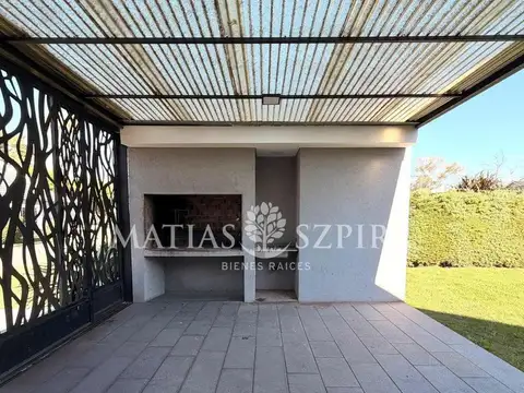 Casa 5 ambientes en venta Barrio Privado Astorga