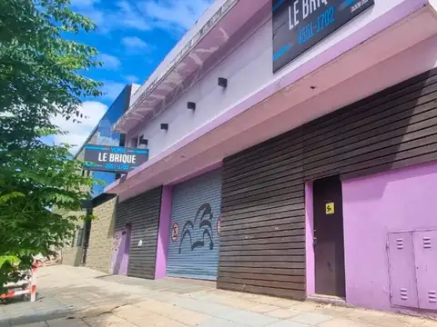 Excelente local de 17.5x21 - le brique propiedades