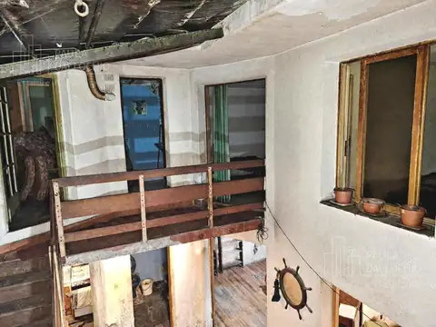 Depto Tipo Casa 6 ambientes con 2 baños