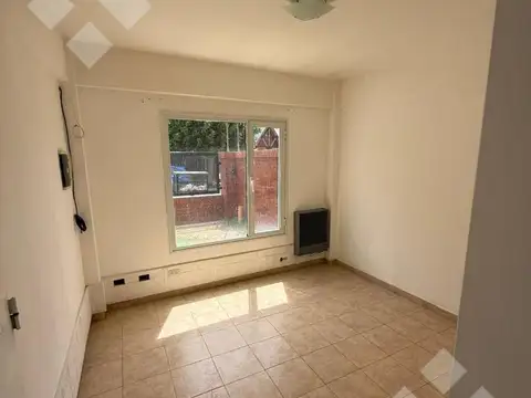 Depto Tipo Casa en Alquiler de 5 ambientes