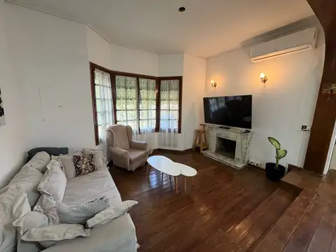 Casa 3 ambientes con 4 baños