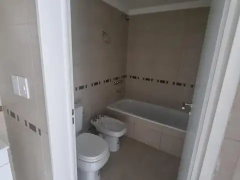 Departamento en Alquiler en Caseros, $ 750.000