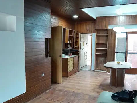 Depto Tipo Casa 4 ambientes con 2 baños