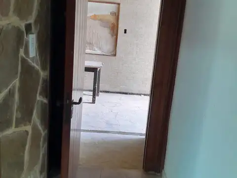 Depto Tipo Casa en Venta en Quilmes Oeste, USD 120.000