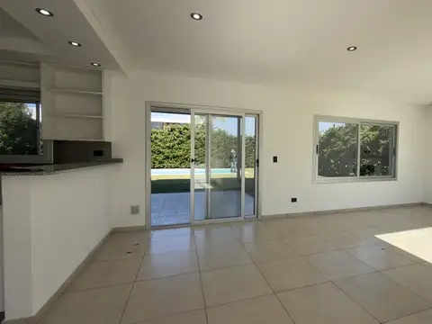 Casa en Venta Barrio Vista, Puertos del Lago 3 Dormitorios