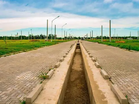 Terreno en Venta 20  mts Fondo