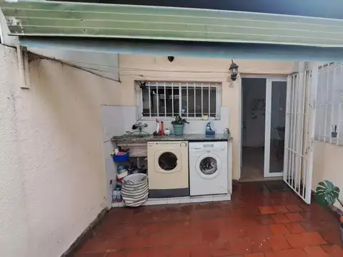 Ameghino e/  General Las Heras y Leandro N. Alem