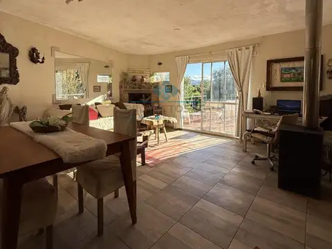 VENTA -CASA 1 DORMITORIO + GRAN VESTIDOR - ASCOCHINGA