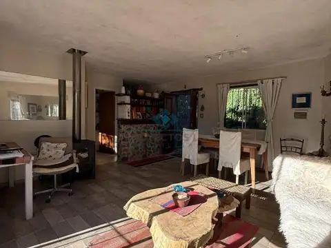 VENTA -CASA 1 DORMITORIO + GRAN VESTIDOR - ASCOCHINGA