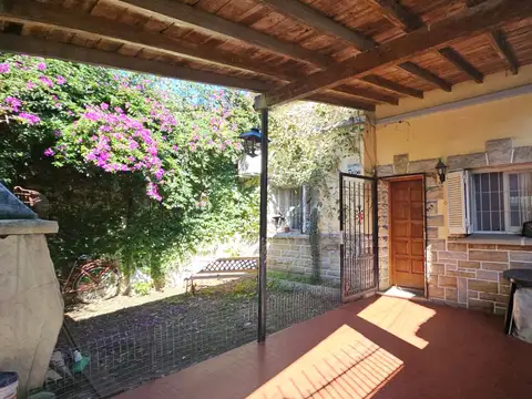 Depto Tipo Casa en Venta de 4 ambientes