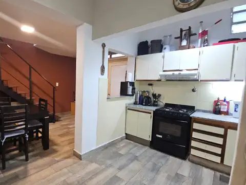 PH 4 AMBIENTE CON JARDIN, PARRILLA, GARAGE Y TERRAZA - BANFIELD
