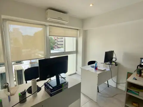 Piso de oficinas en venta - Moreno al 2800