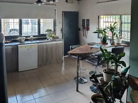Casa en Venta en La Colonia, USD 270.000