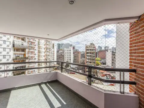 Departamento semipiso, cuatro ambientes, dos balcones av. pedro goyena 800, caballito, caba