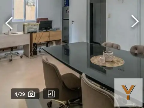 Oficina 5 ambientes con 2 baños