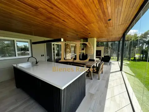 Casa en Alquiler Temporal de 5 dormitorios