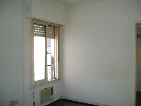 ALQ. 2 AMBIENTES. AGÜERO 1800. MUY LUMINOSO