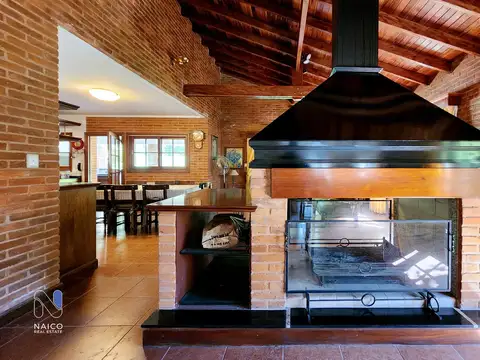 Casa en Venta con 1 cochera