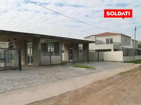 Chic Village, La Lonja