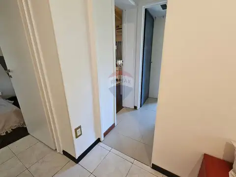 VENTA CASA DE 4 AMB CON PARQUE Y COCHERA– EZPELETA