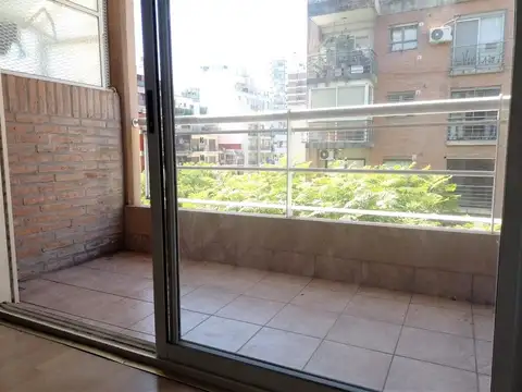 Alquiler Oficina con balcón Colegiales Apto Profes