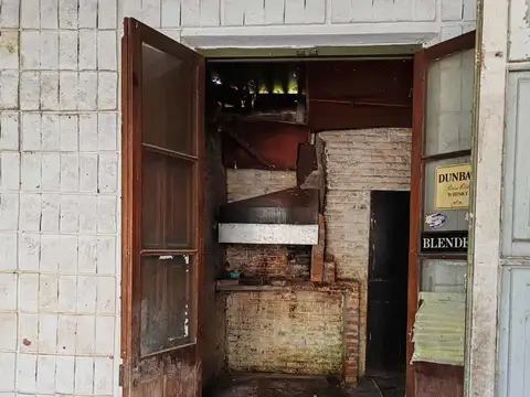 Local en Venta 106 años