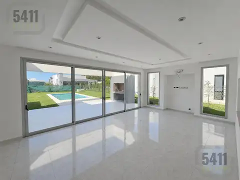 Casa en Alquiler de 3 dormitorios