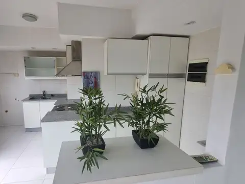 Avenida Doctor Ricardo Balbín 2300