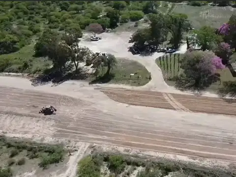 Se vende campo en La Sirena