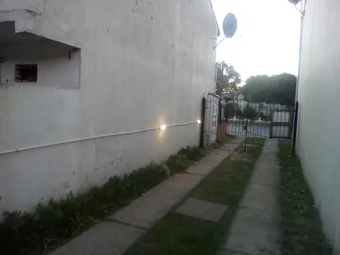 Calle N° 1 6400