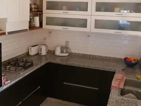 Casa  en Venta ubicado en Ciudad Jardin, Tres de Febrero, G.B.A. Zona Oeste