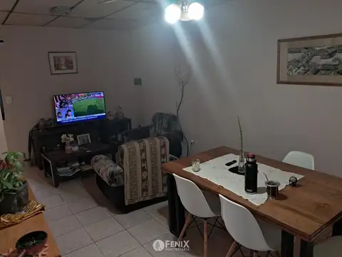 CASA EN VENTA CON LOCAL COMERCIAL - 2 DORMITORIOS - GARUPÁ (CF1325 )