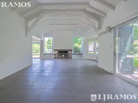 Casa en Alquiler de 4 dormitorios