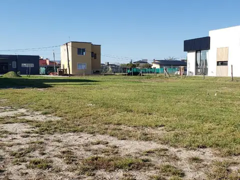 Terreno en Venta 30  mts Fondo