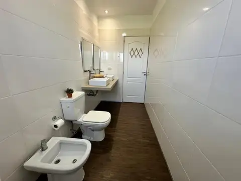 Casa 6 ambientes con 3 baños