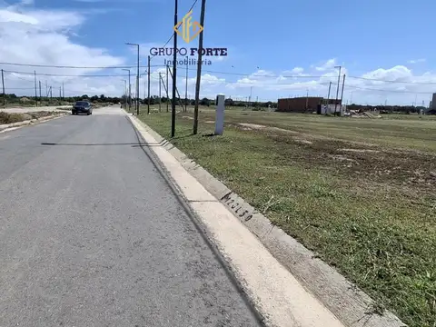 APTO COMERCIO DOCTA SOBRE BOULEVARD LOTE 360