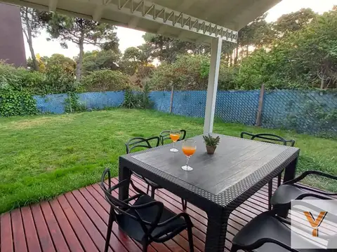 Casa en Venta - 5 Dormitorios 4 Baños - 515mts - Valeria Del Mar