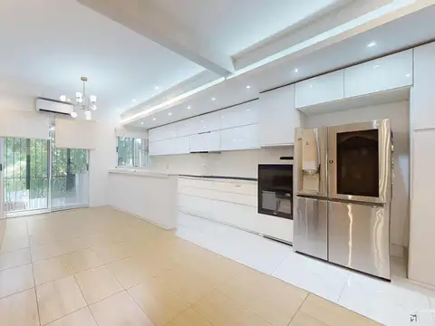 VENTA PH 4 AMB FLORES CON TERRAZA PROPIA