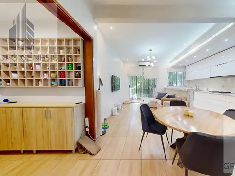 Depto Tipo Casa en Venta en Flores, USD 195.000
