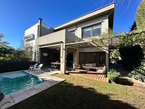 Casa en Venta Barrio Dalvian Apta Credito