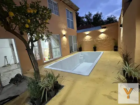Casa en Alquiler - 3 Dormitorios 2 Baños - 130mts - San Isidro