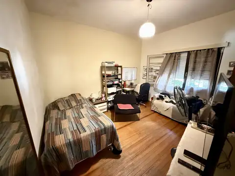 Casa 6 ambientes con 1 baño