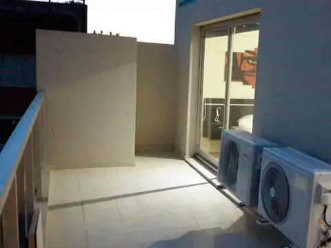 Departamento de 2 ambientes con balcón en edificio con amenities